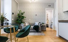 Corso Buenos Aires Elegant Apartment 5 Stars